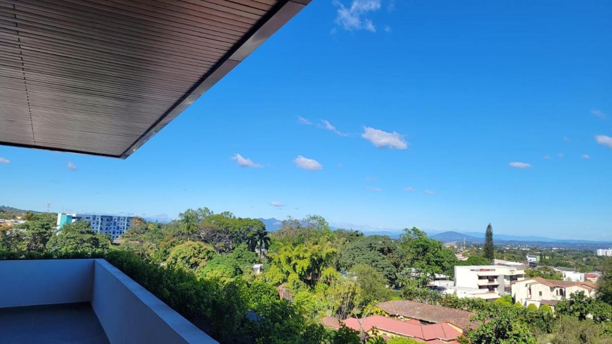 New Apartment-3 Rooms-2 Baths W Rooftop View San Salvador